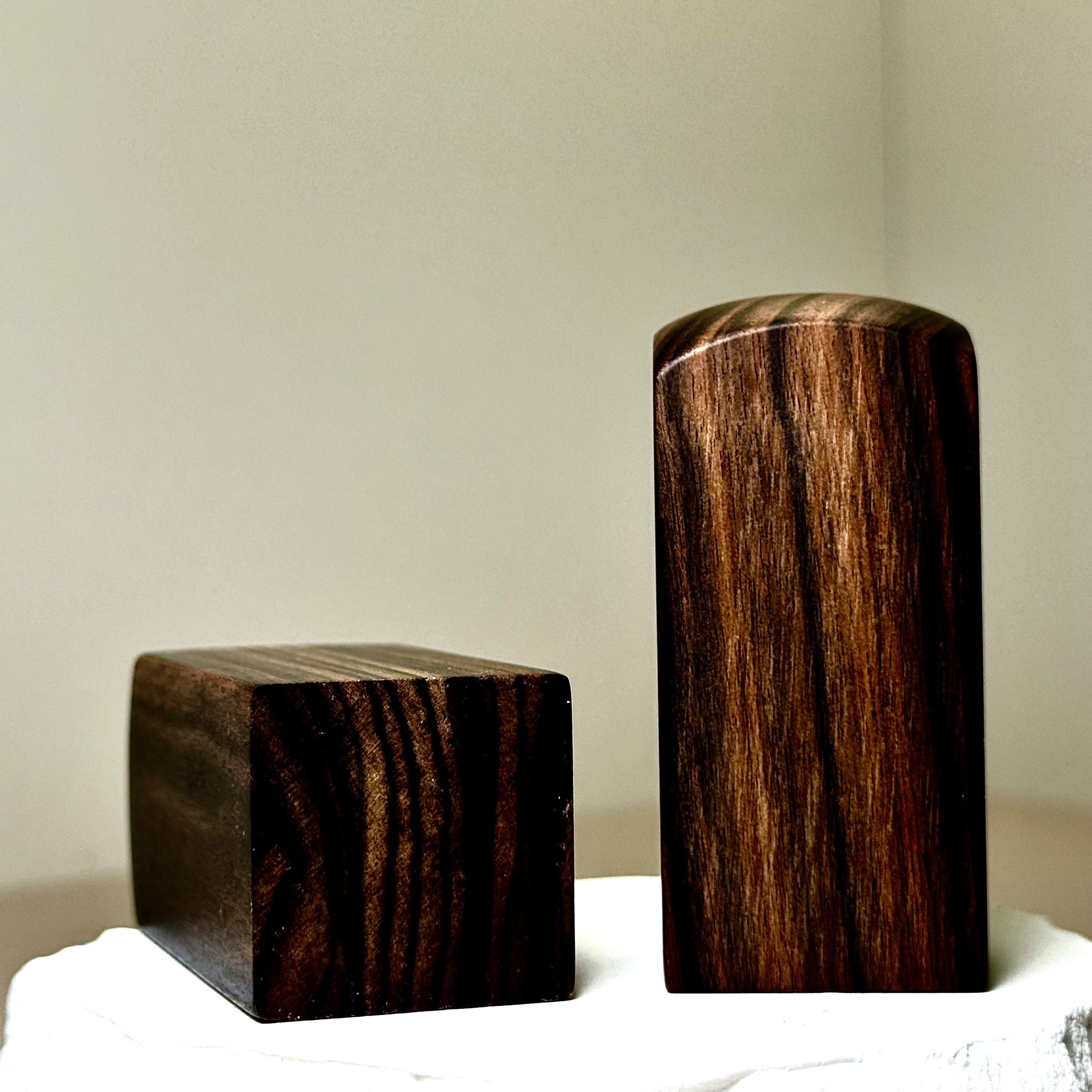 蘇拉威西條文烏木 公司章